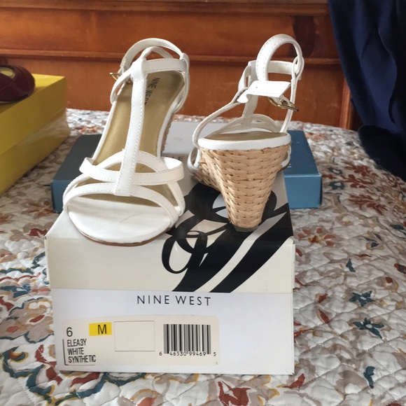 Shoes - Picture 4 of 5